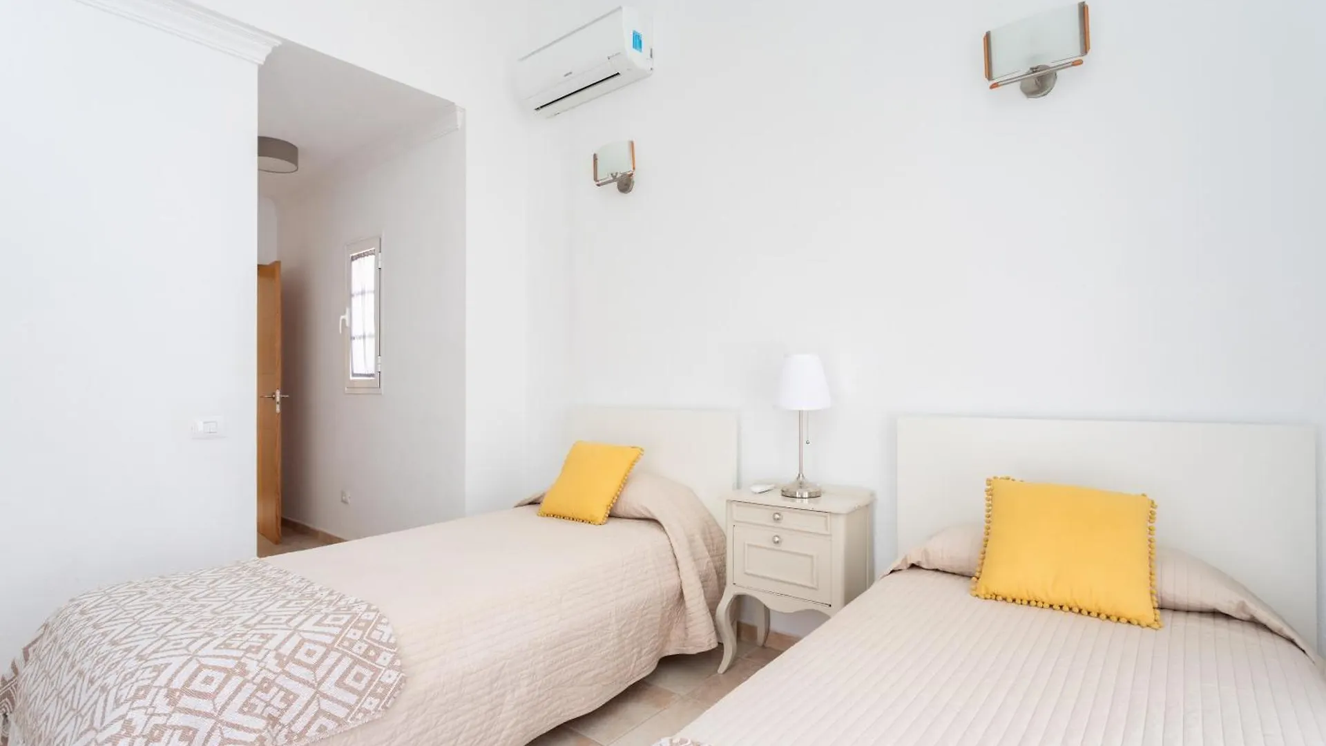 Holiday home Villa Chloe Costa Adeje Tenerifesummervillas Giant Private Pool 11 Meters Long