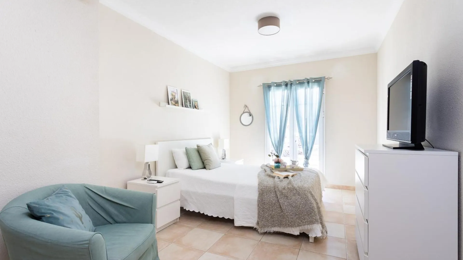 Villa Chloe Costa Adeje Tenerifesummervillas Giant Private Pool 11 Meters Long Holiday home Costa Adeje (Tenerife)